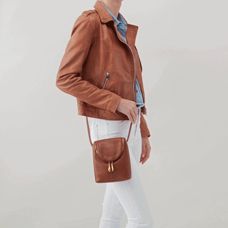 Hobo Fern Velvet Hide Crossbody 2024 www.alhudapk