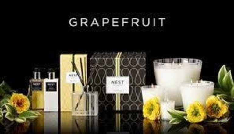 NEST NEST Grapefruit Classic Candle