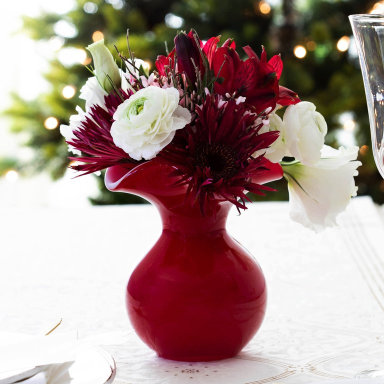 VIETRI VIETRI Hibiscus Glass Red Bud Vase