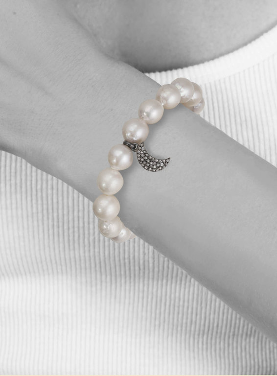 MARGO MORRISON MARGO MORRISON White Baroque Pearl, Sterling Silver, Diamond Stretch Bracelet