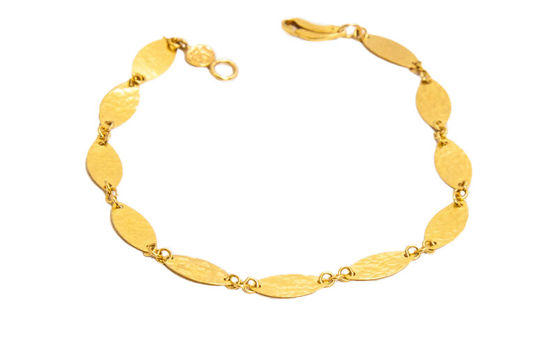 GURHAN GURHAN 7" Thin Flake Bracelet With Pelican Clasp