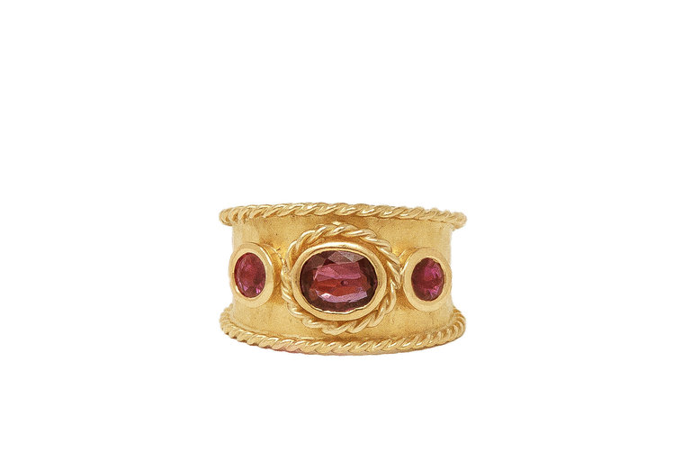 SUSAN HARRIS 18k Yellow Gold Ring with Pink Rubies