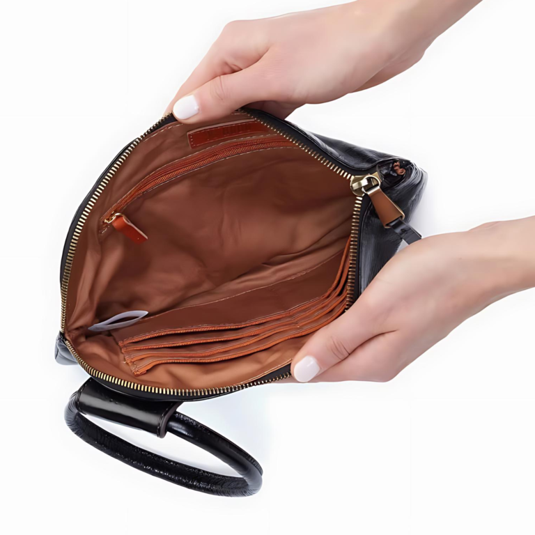 HOBO HOBO Sable Clutch/Wristlet: Black