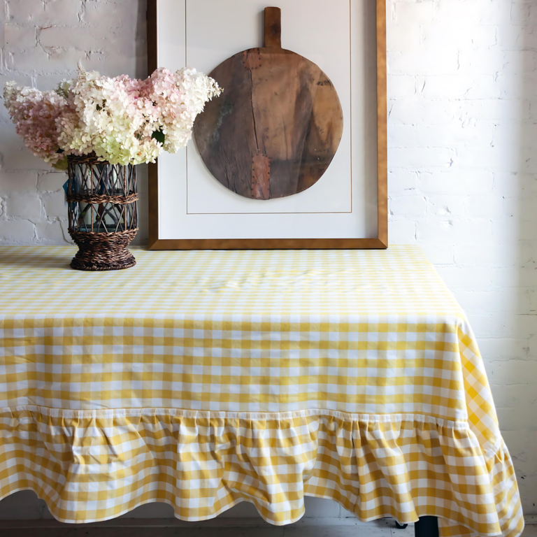 GALLEY & FEN GALLEY & FEN Ruffled Gingham Tablecloth