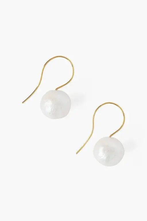 CHAN LUU CHAN LUU White Baroque Pearl & Gold Drop Earrings