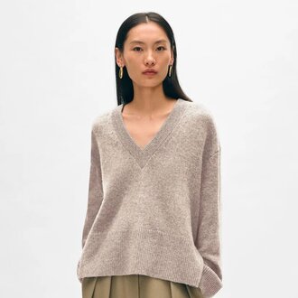 WHITE + WARREN Cashmere Side Slit V-Neck