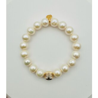 JMNYC DESIGNS Round Freshwater Pearl and Faceted Ball Bracelet