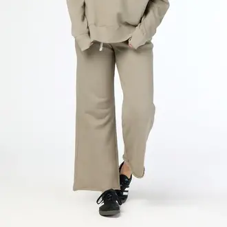 KERRI ROSENTHAL Weekend Barb Loved Sweatpant,