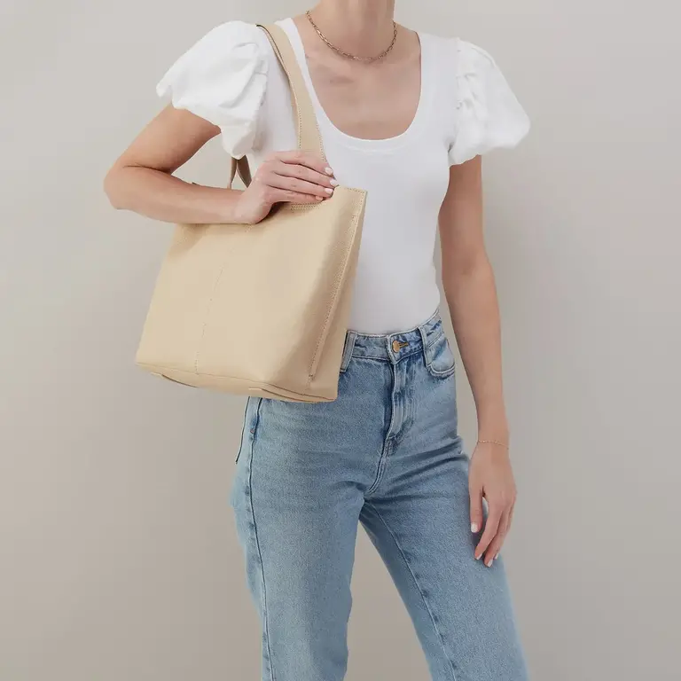 HOBO HOBO Vida Medium Tote- Almond