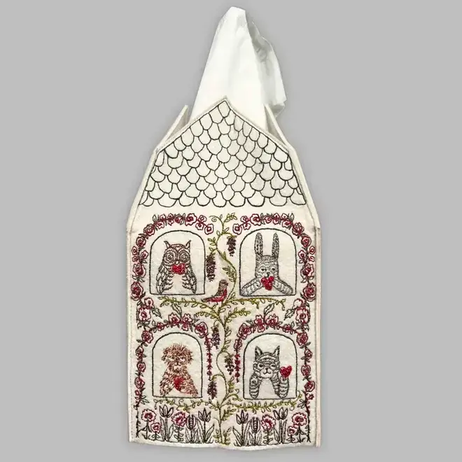 CORAL&TUSK　ティッシュカバー　Spring Parade Spring Parade Tissue Box Cover | Coral & Tusk