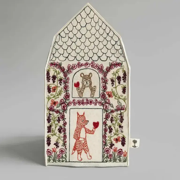 CORAL & TUSK CORAL & TUSK Home is Where the Heart Is Tissue Box Cover