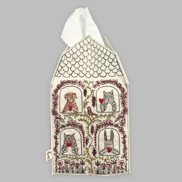 CORAL & TUSK CORAL & TUSK Home is Where the Heart Is Tissue Box Cover