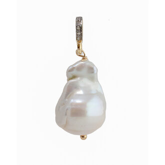 JMNYC DESIGNS Two Tone Medium White Baroque Pearl Pendant
