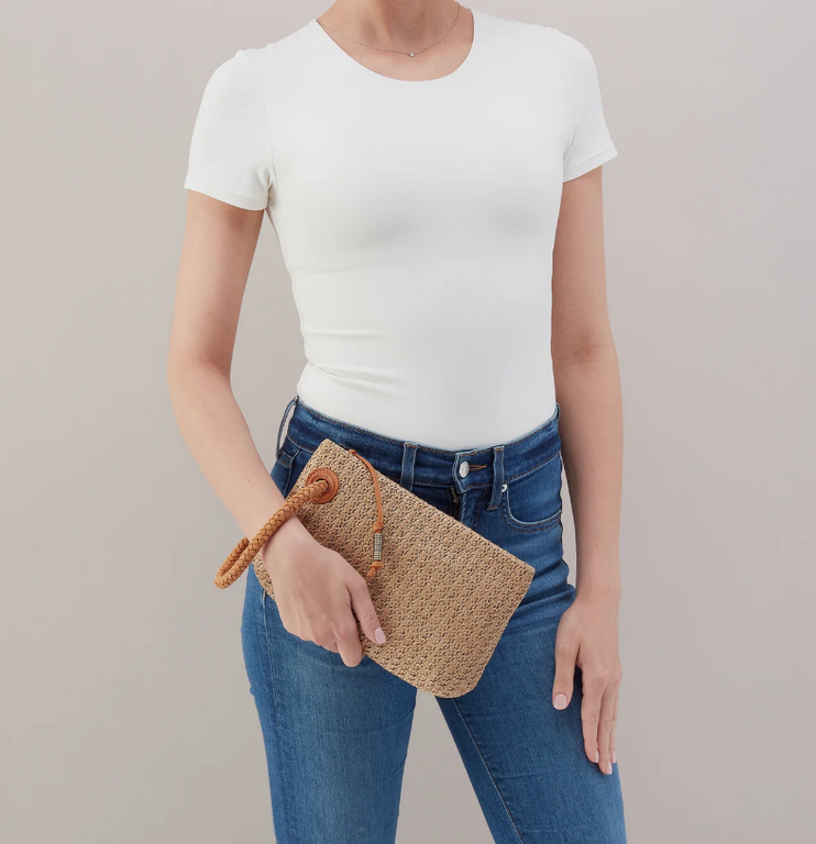 HOBO HOBO Daisy Daze Wristlet- Meadow Woven Straw