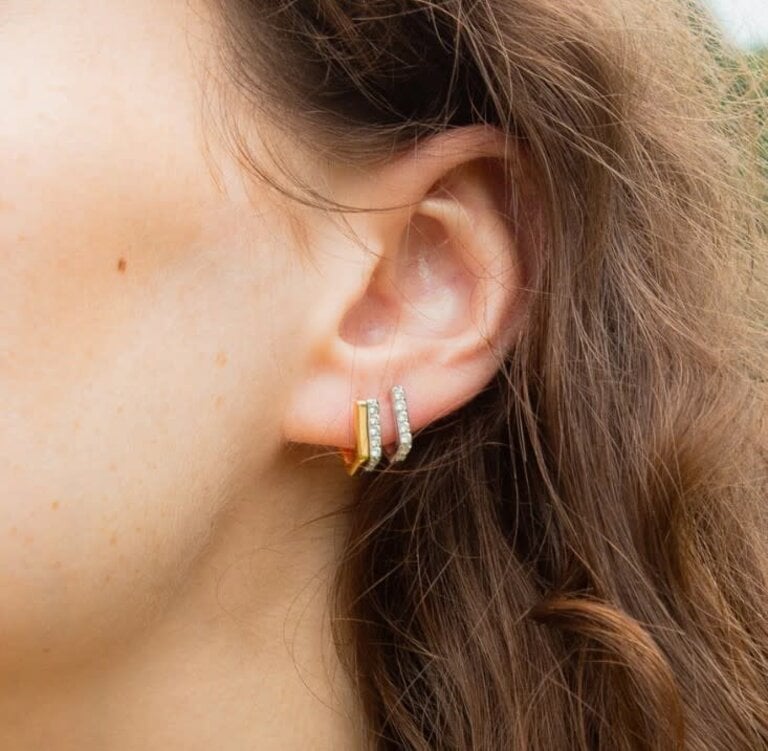 MONICA RICH KOSANN MONICA RICH KOSANN Infinity Huggie Earrings with Sapphires