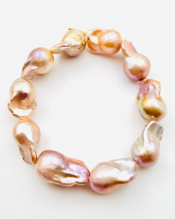 JMNYC DESIGNS JMNYC Peach Natural Baroque Pearl Stretch Bracelet