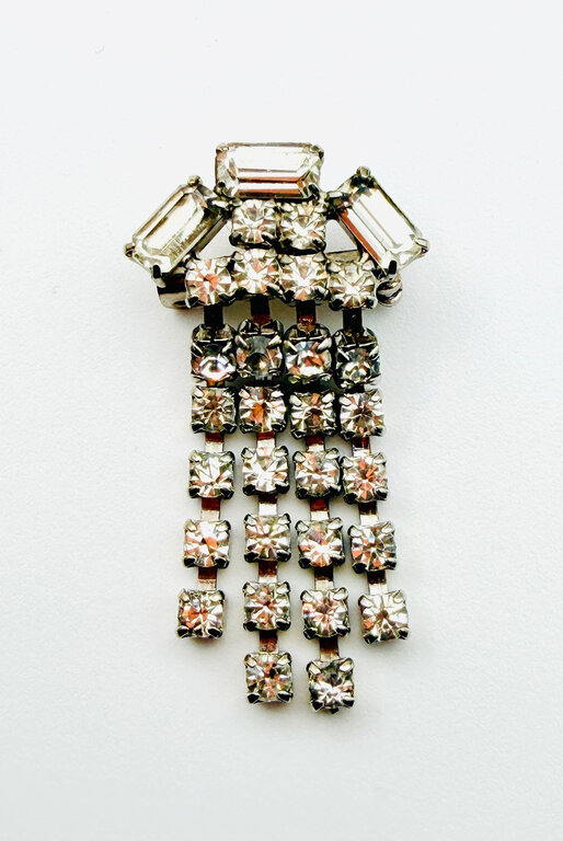 JMNYC DESIGNS JMNYC 1947-1952 Prong-Set Baguette & Round Rhinestone Tassel Brooch