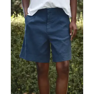 FRANK & EILEEN Waterford 7.5" Golf Short