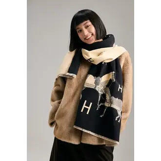 WINDING RIVER Equestrian Reversible Wrap