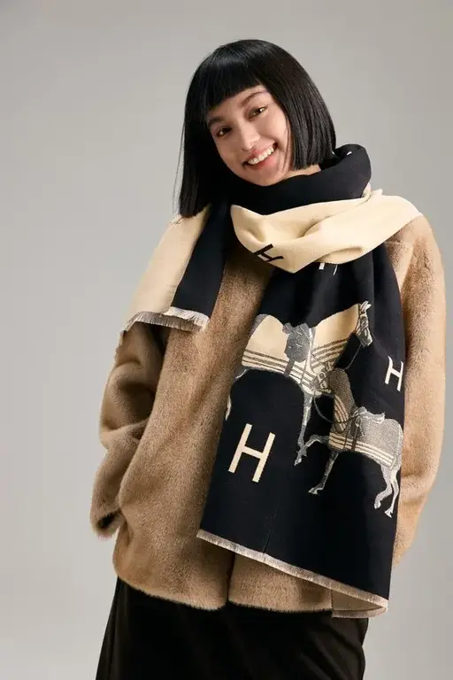 WINDING RIVER WINDING RIVER Equestrian Reversible Wrap