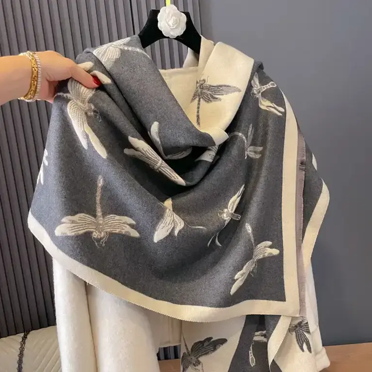 WINDING RIVER WINDING RIVER Dragonflies Reversible Wrap/Scarf