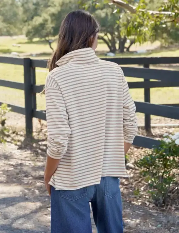 FRANK & EILEEN FRANK & EILEEN Patrick Popover Henley