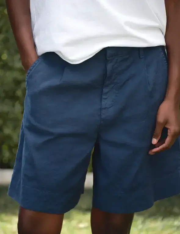 FRANK & EILEEN FRANK & EILEEN Waterford 7.5" Golf Short
