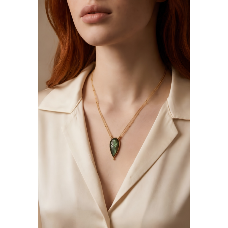 ROBINDIRA UNSWORTH ROBINDIRA UNSWORTH 14k Gold Vermeil Labradorite and White Topaz Necklace