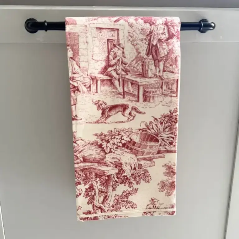 ARTE ITALICA ARTE ITALICA Montefalco Toile Italian Cotton Towel, Cream & Red