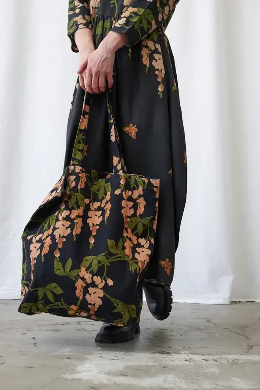 ONE HUNDRED STARS ONE HUNDRED STARS Wisteria Black Canvas Bag