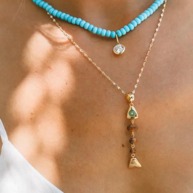 THATCH THATCH La Pez Coconut Gold Plate Fish Bail Charm