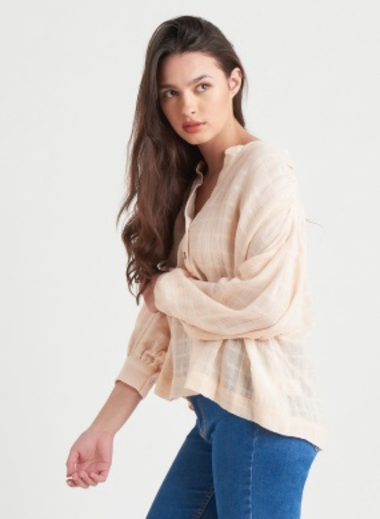 Black Tape Black Tape - Textured Henley Blouse in Cream Pink