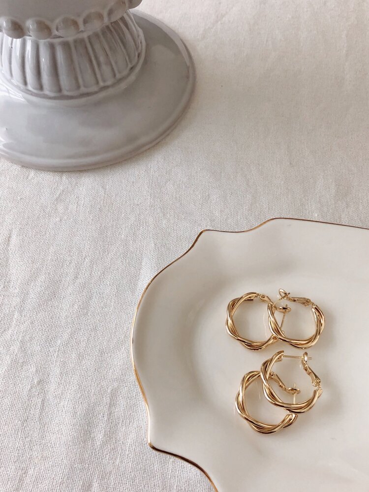 Flint J Flint J - Twist Hoop Earring