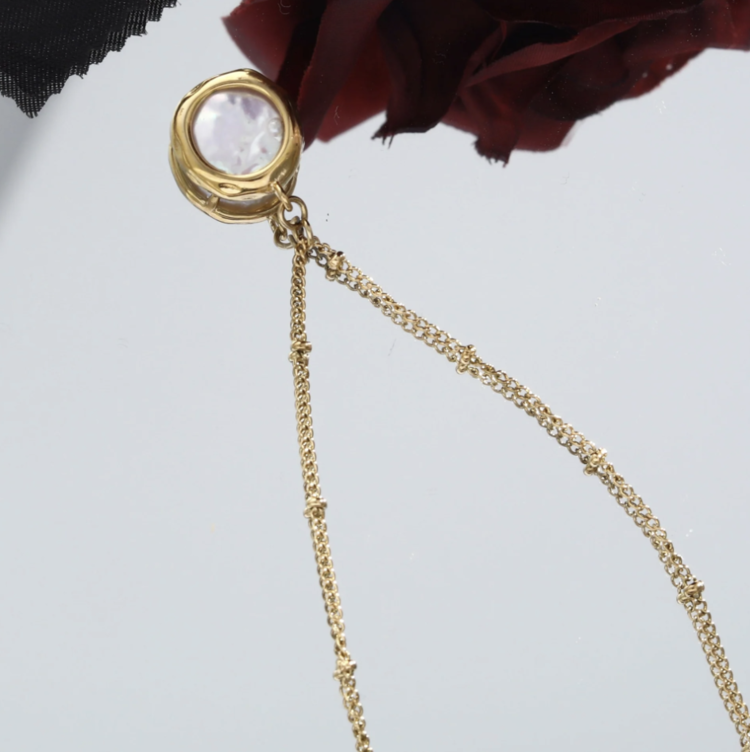 Hackney Nine Hackney Nine - LERATI Gold Chain w/Fresh Water Pearl