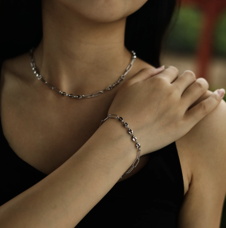 Hackney Nine Hackney Nine - IZARA Paper-Clip & Beads Bracelet in Silver