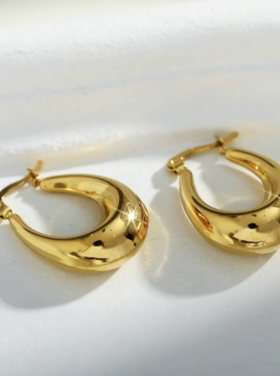 Hackney Nine Hackney Nine - ARINA Looped Chunky Hoops in Gold