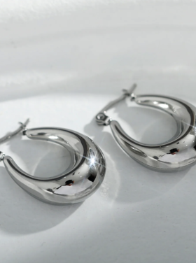 Hackney Nine Hackney Nine - ARINA Looped Chunky Hoops in Silver