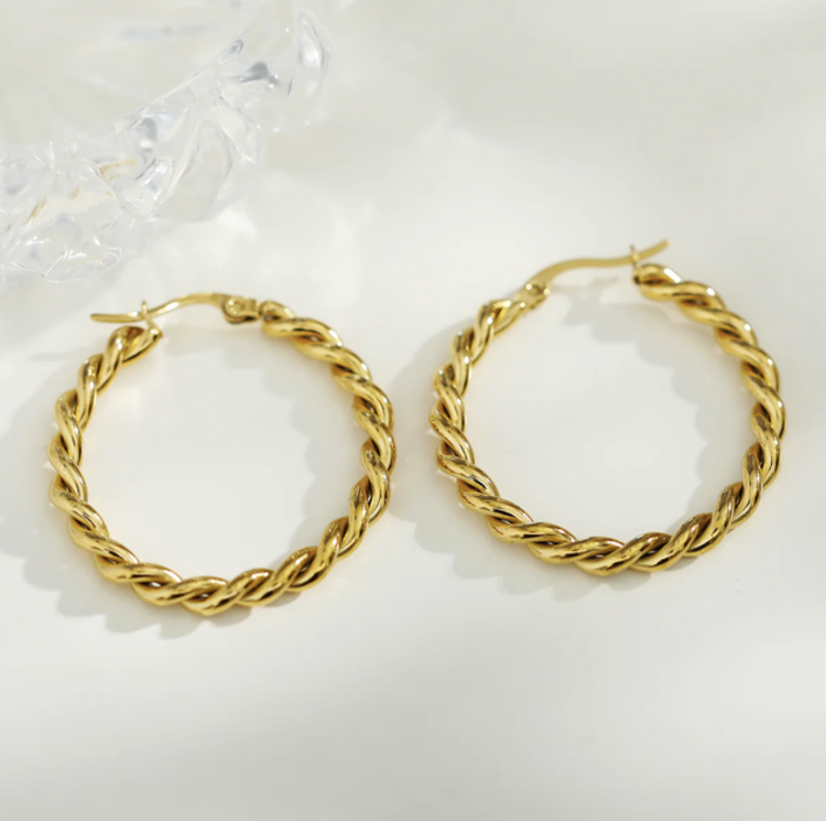 Hackney Nine Hackney Nine - SUKI Twisted Rope Hoop in Gold