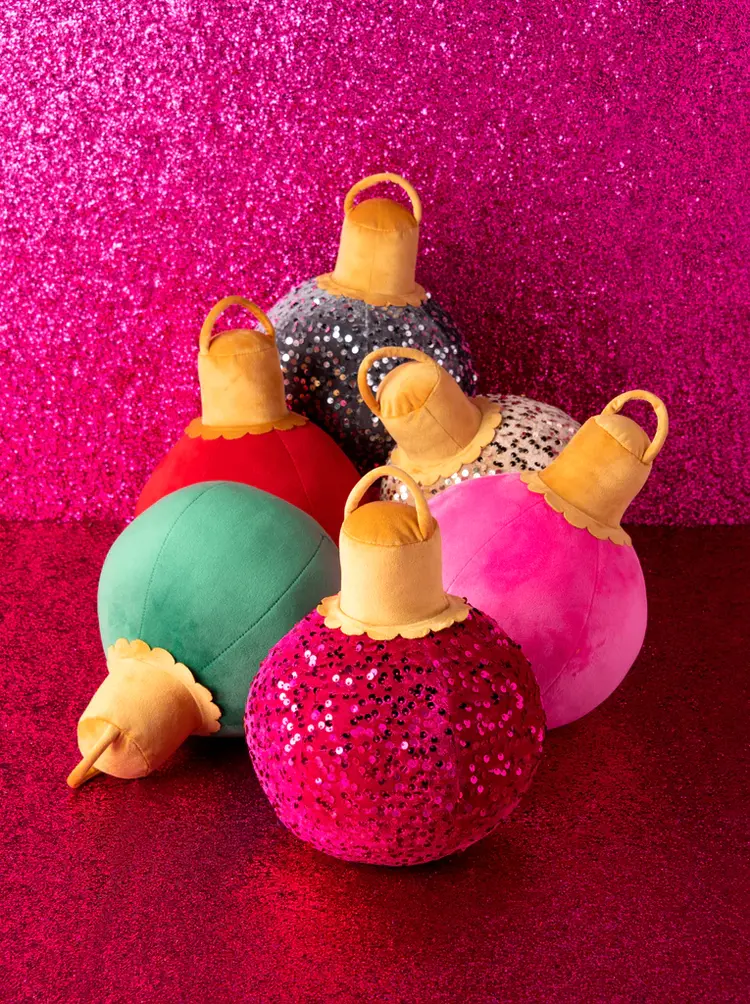 Shiraleah Shiraleah - MERRY Bauble Small Pillow