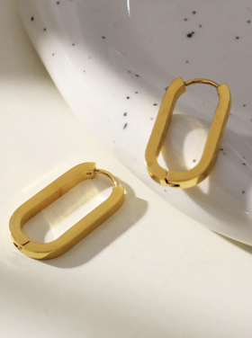 Hackney Nine Hackney Nine - CHANDA Oval Hoop Gold