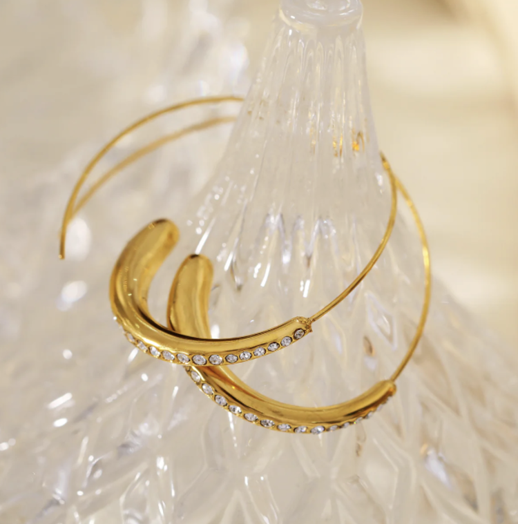 Hackney Nine Hackney Nine - LYSSA Curved Zirconia Hoop