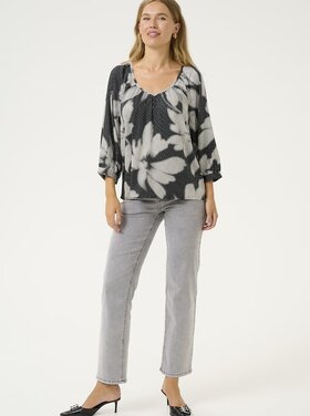 Cream Cream - OMMA Blouse