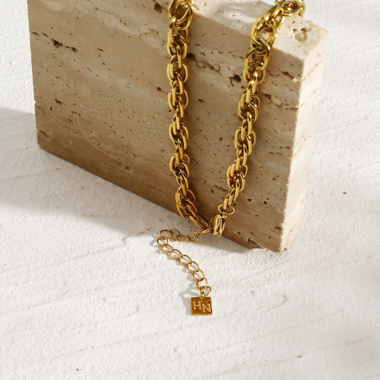 Hackney Nine Hackney Nine - CHOLET Gold Necklace