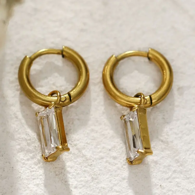 Hackney Nine Hackney Nine - CACA  Clear Crystal Drop Earring Gold