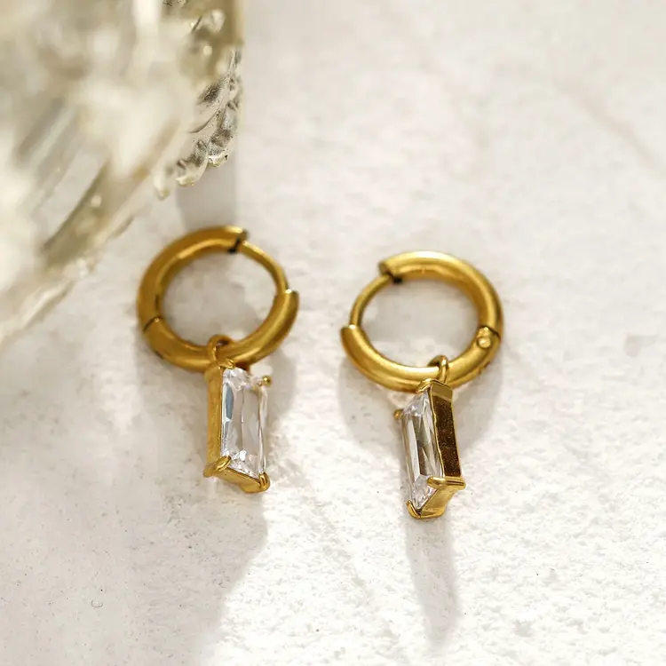 Hackney Nine Hackney Nine - CACA  Clear Crystal Drop Earring Gold