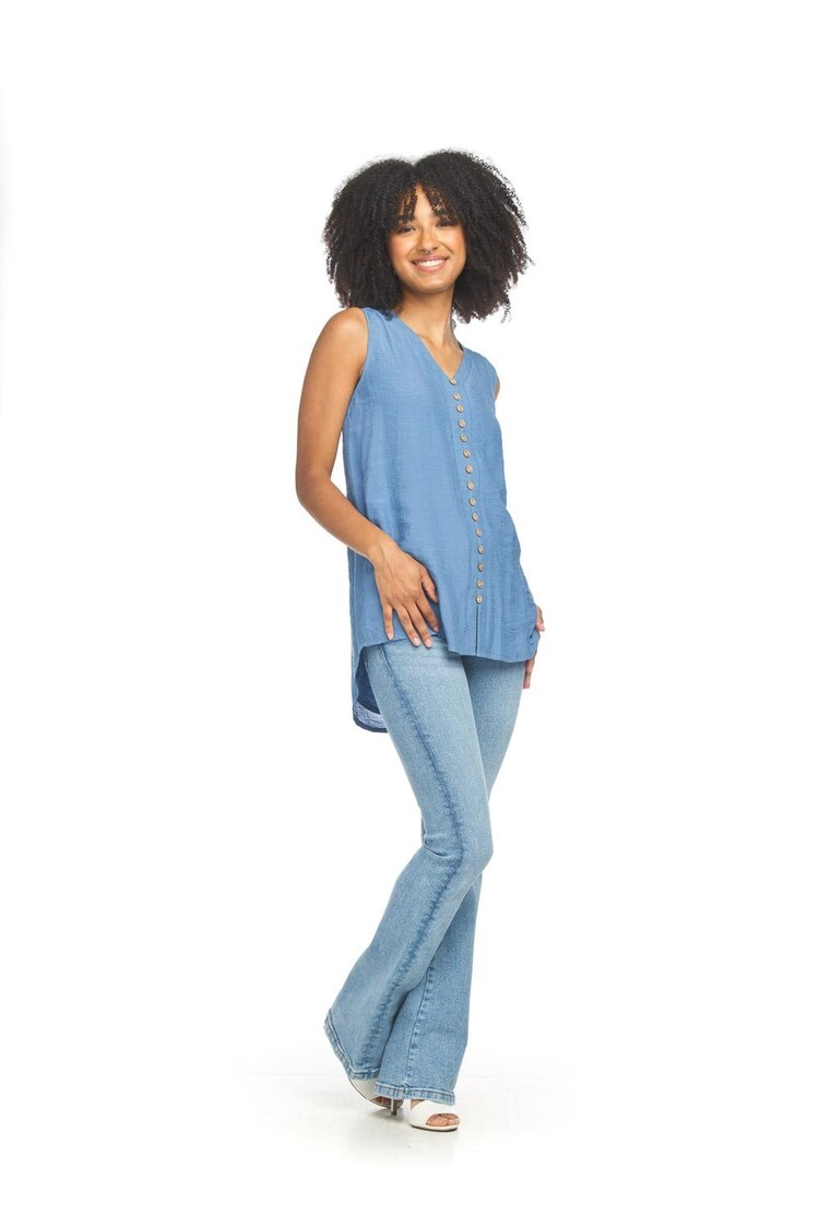 Papillon Papillon - Sleeveless Layered Button Front Blouse