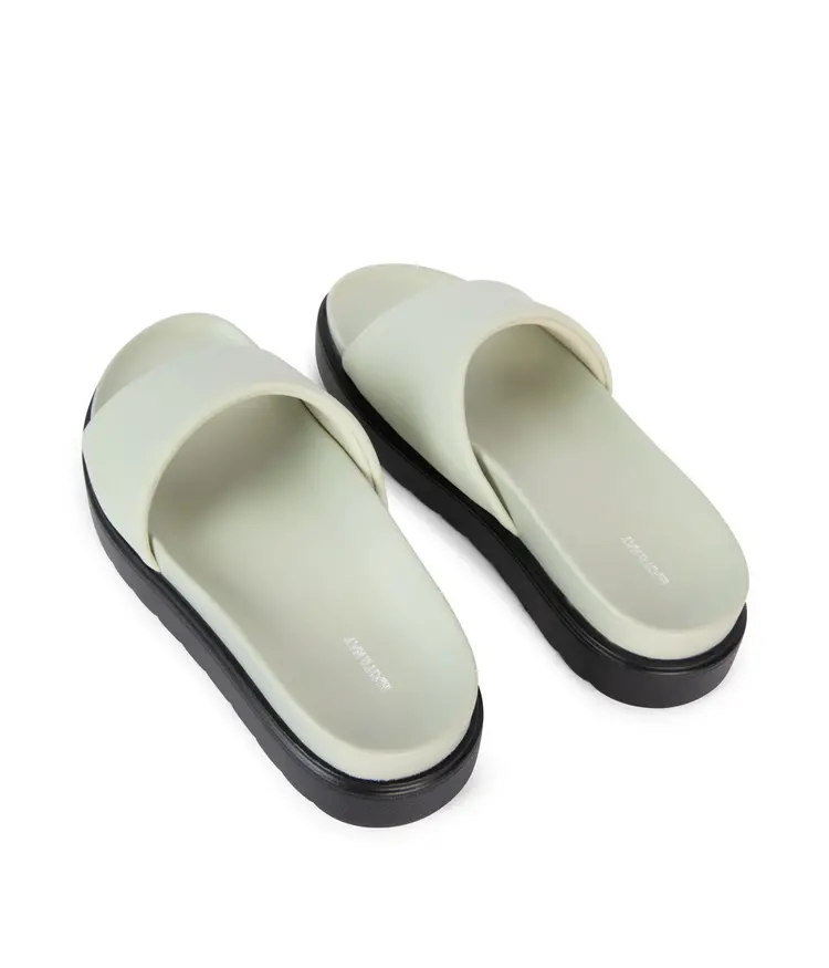 Matt & Nat Matt & Nat - TOYO Vegan Slip on Sandal