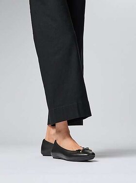 Fit Flop Fit Flop - DELICATO Bow Leather Ballet Flat