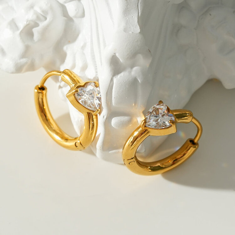 Hackney Nine Hackney Nine - PELLA Mini Hoop w/Heart Moissanite Earring G