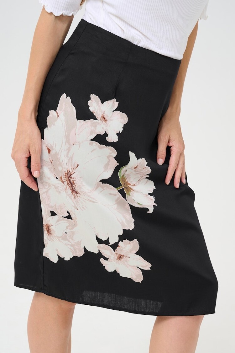 Cream Cream - AQURELLA  Midi Skirt
